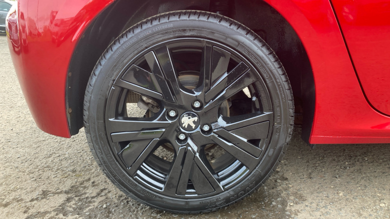 Peugeot 208 1.2 PureTech 100 Allure 5dr Petrol Hatchback